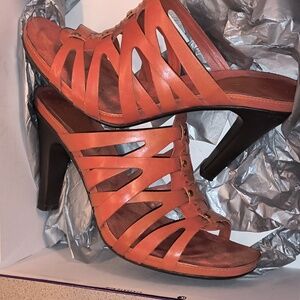 Enzo Angiolini Coral 3 1/2 Inch High Heel Leather Sandals